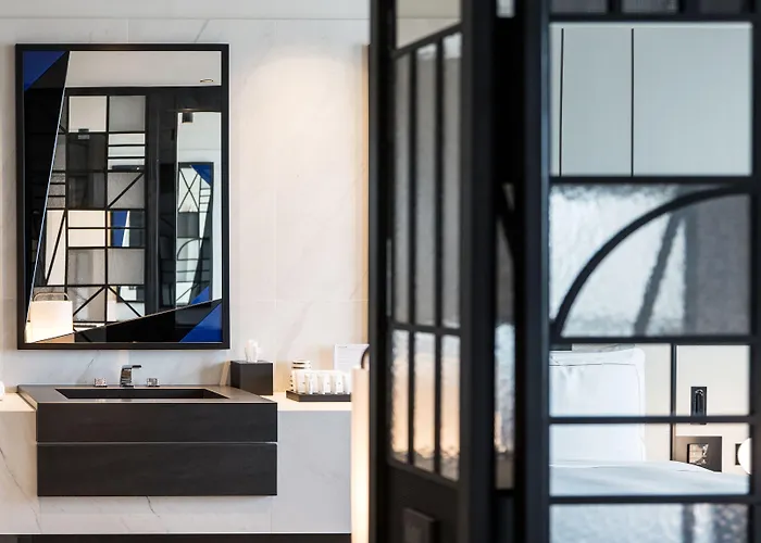 Grand Hyatt Hotel