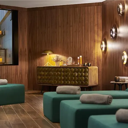 Grand Hyatt 5*