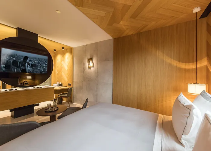 Grand Hyatt מלון